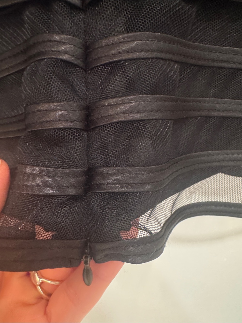 Sandra Darren Size 12 Black Dressy Detail Top - Picture 10 of 13